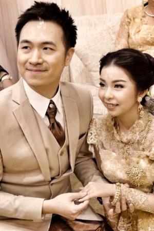 ชุดไทยเจ้าสาว ชุดไทยจักรพรรดิ์ เช่าที่แบมบี้ เวดดิ้ง ห้วยขวาง